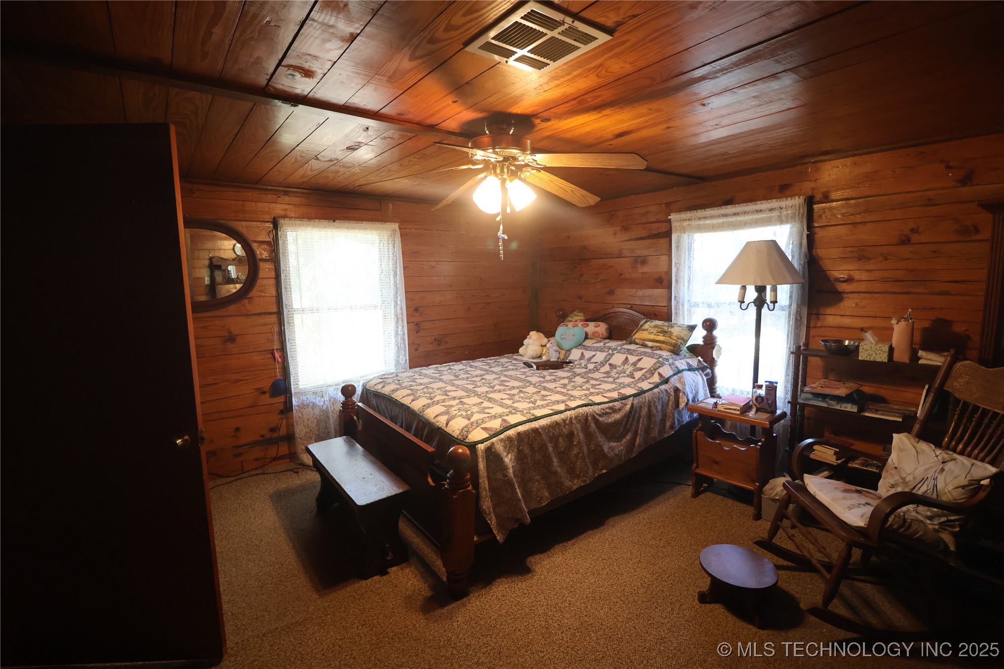 2601 N Witte Poteau OK 74953