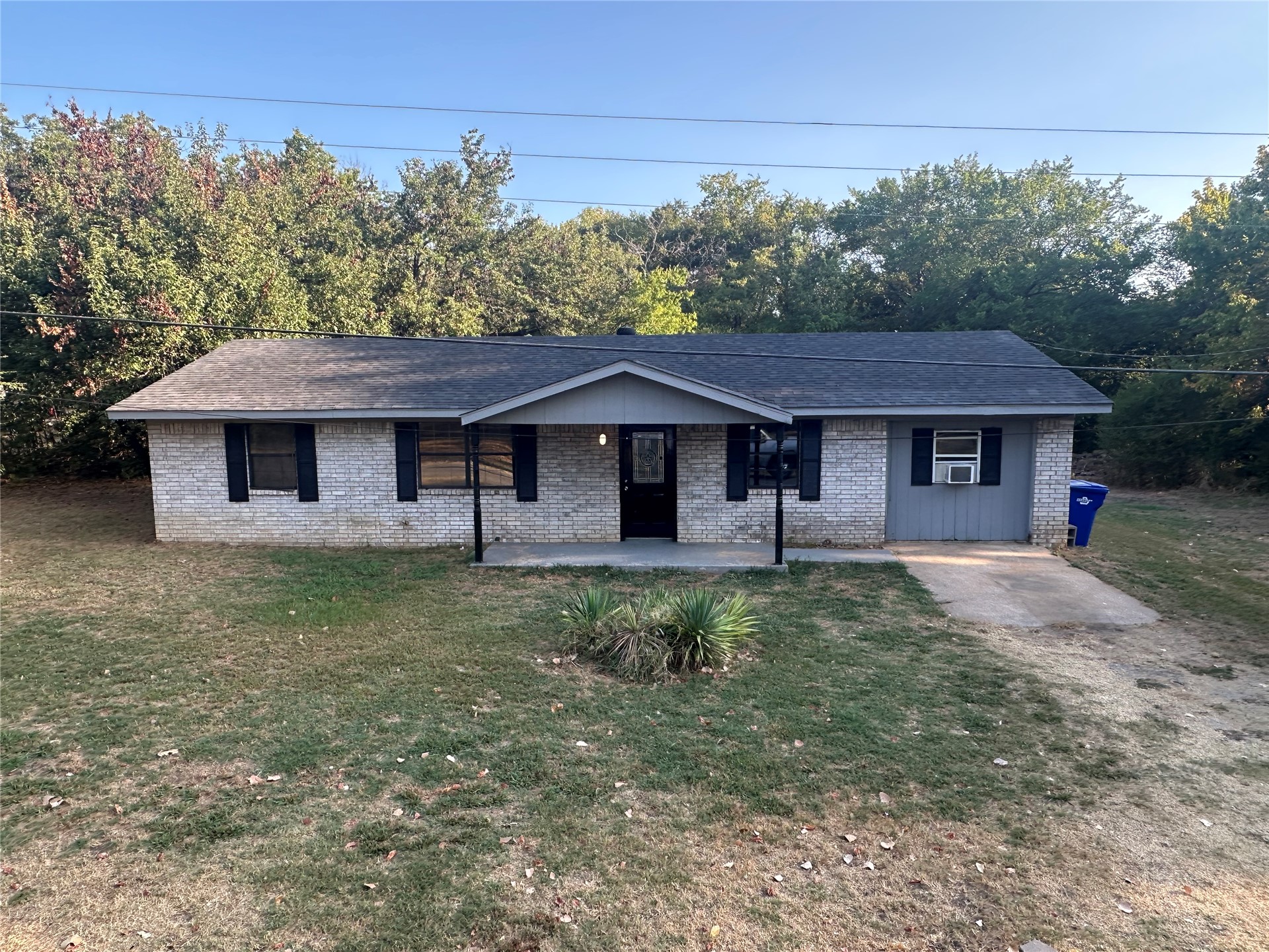 413 E Leecraft Colbert OK 74733