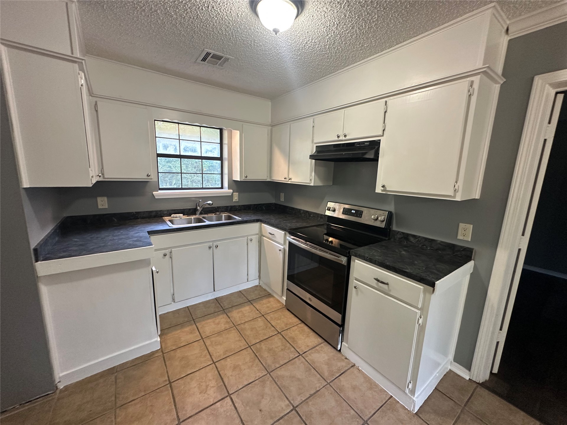 413 E Leecraft Colbert OK 74733