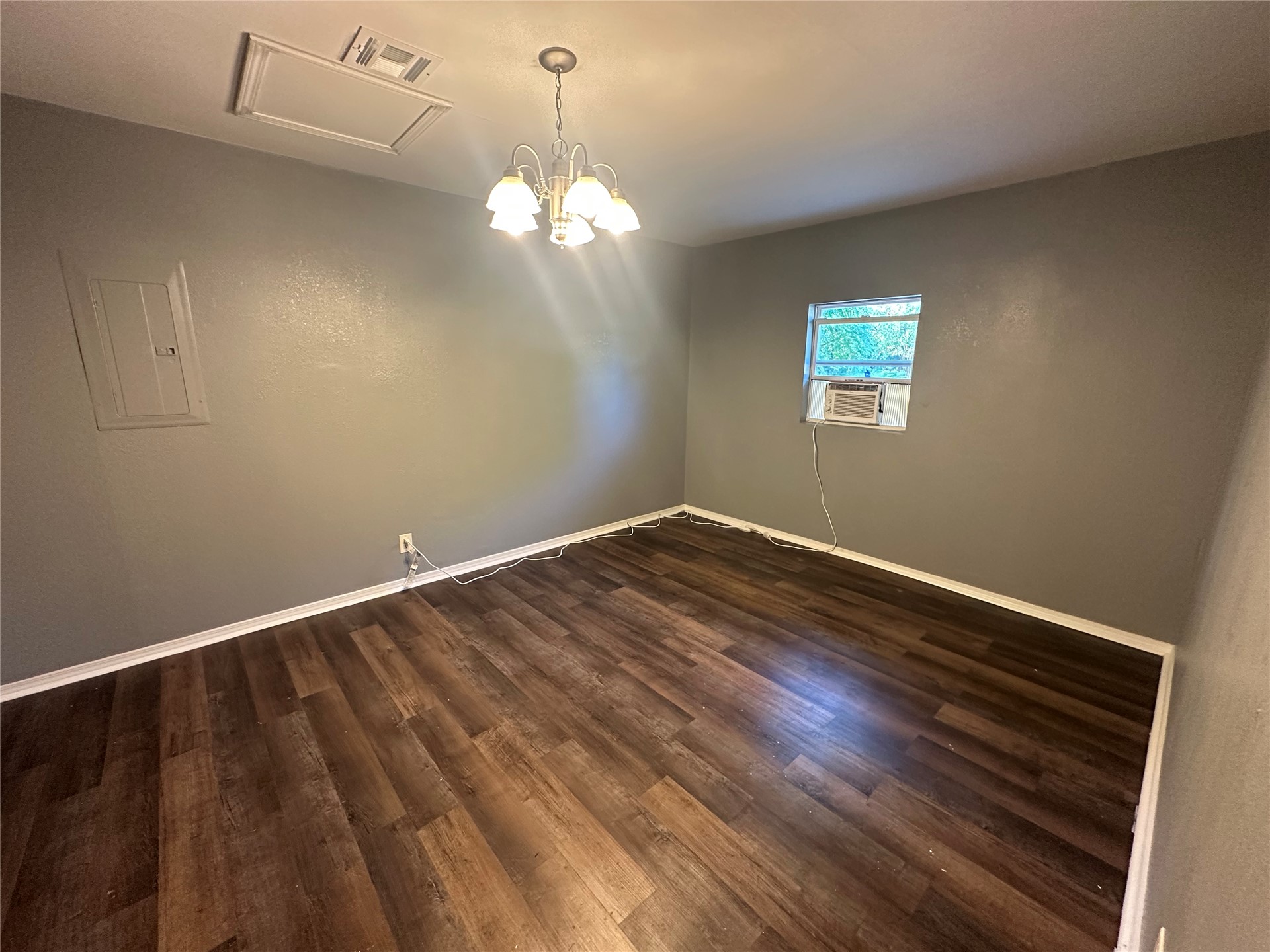 413 E Leecraft Colbert OK 74733