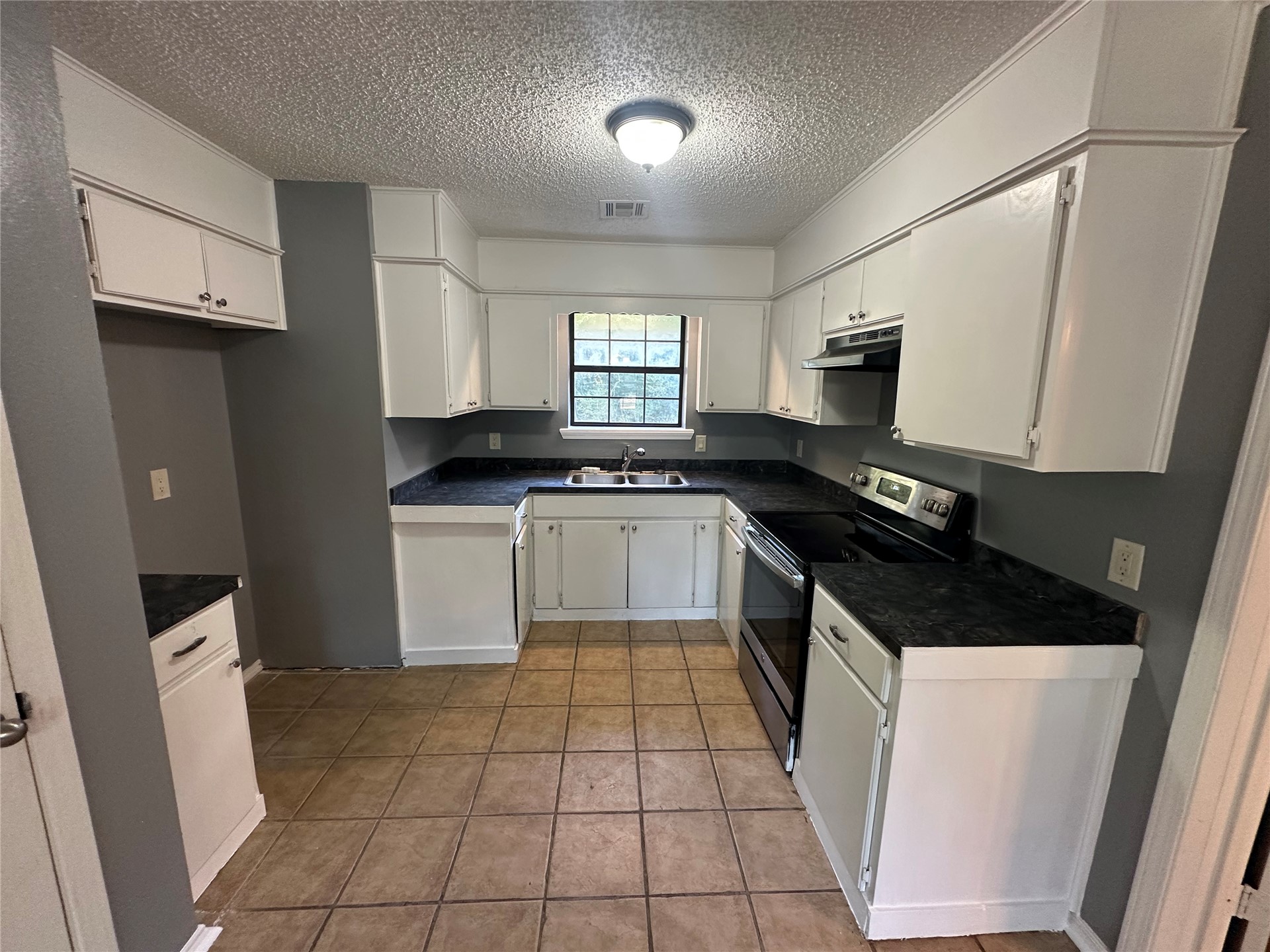 413 E Leecraft Colbert OK 74733