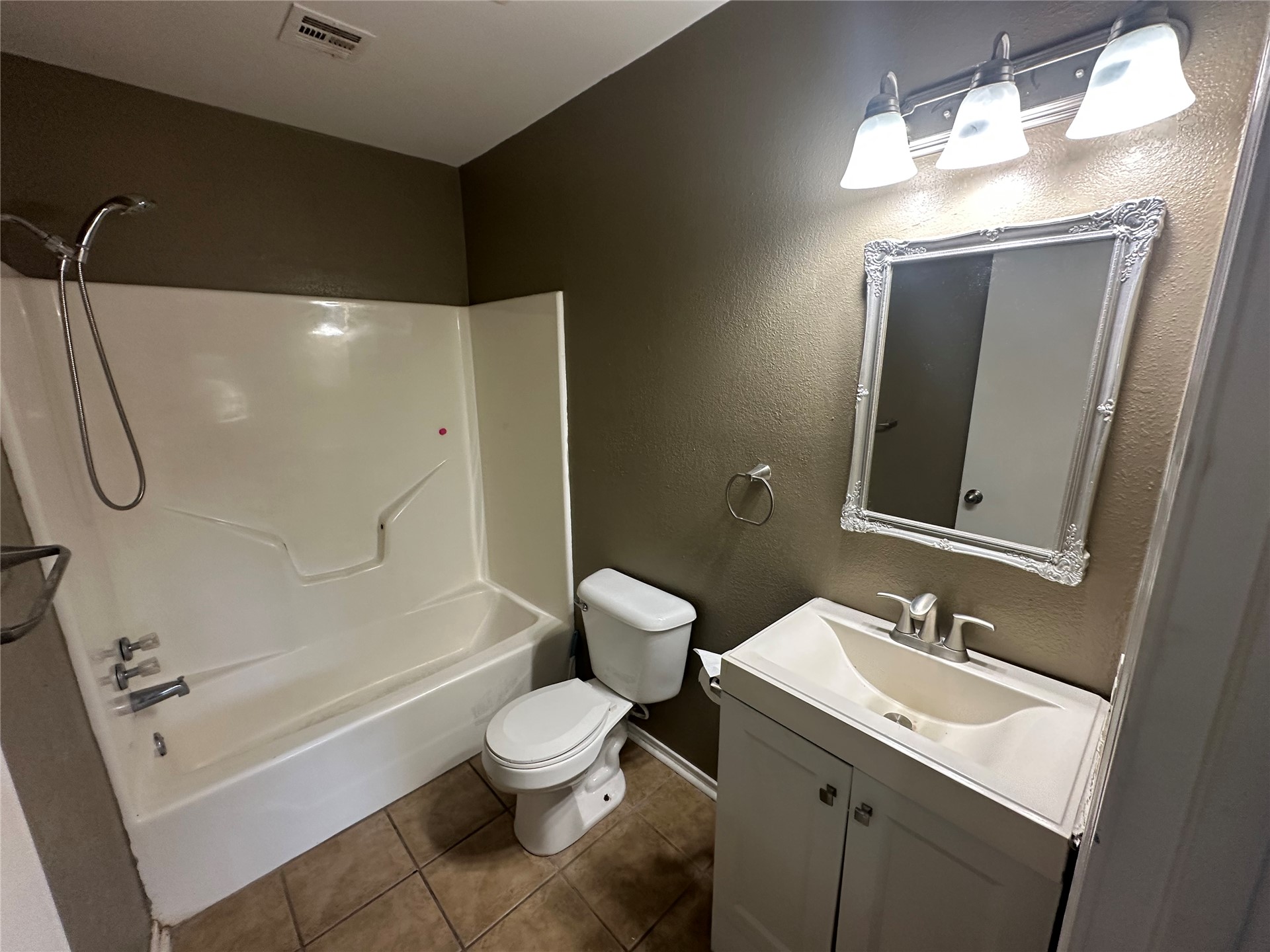 413 E Leecraft Colbert OK 74733