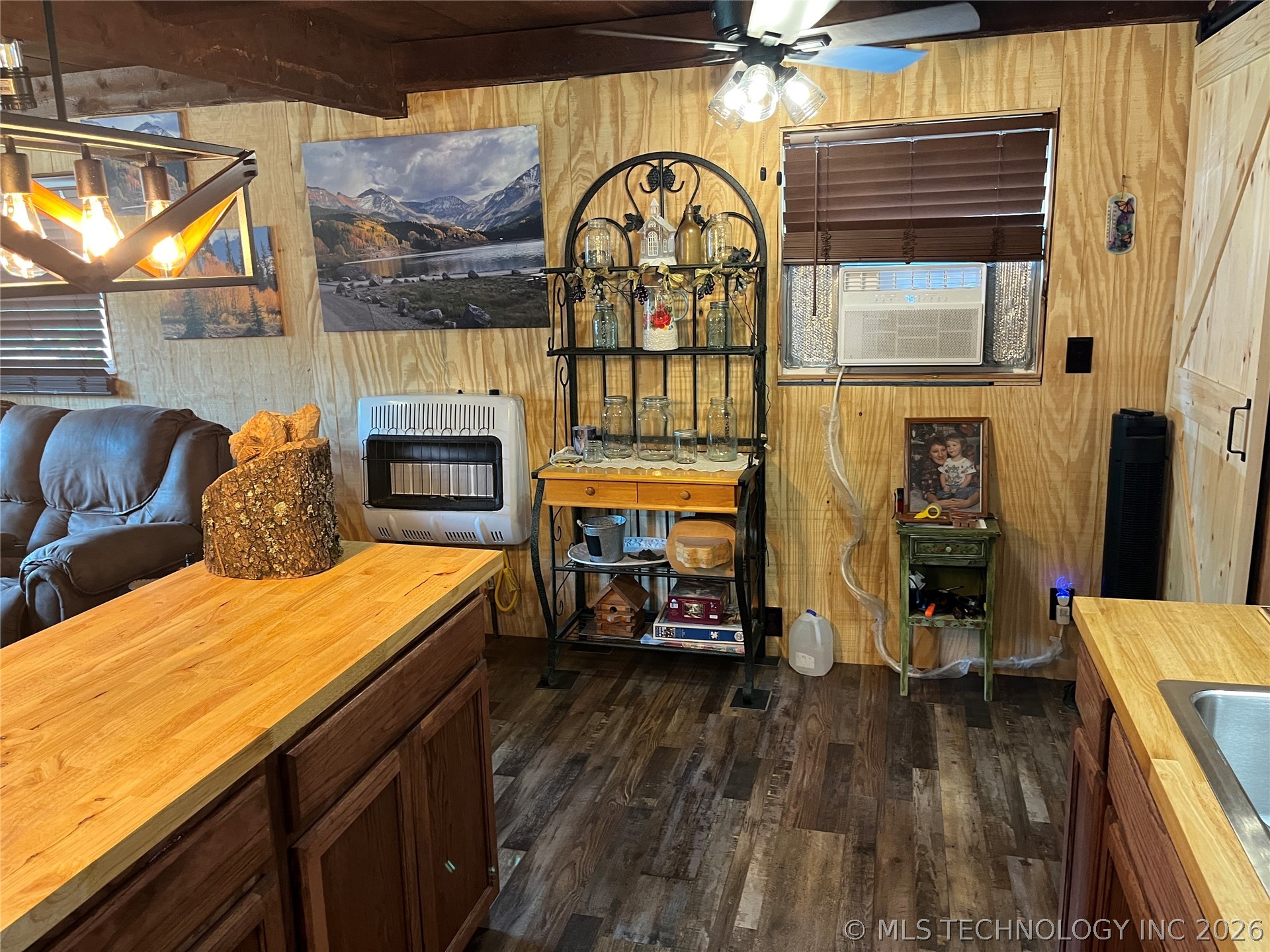 1566 Lakeshore Drive Indianola OK 74501
