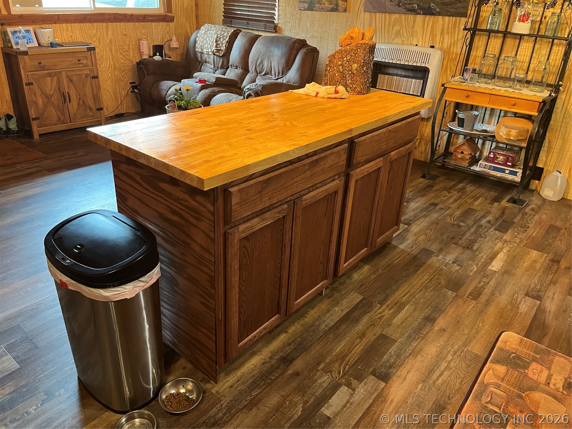1566 Lakeshore Drive Indianola OK 74501