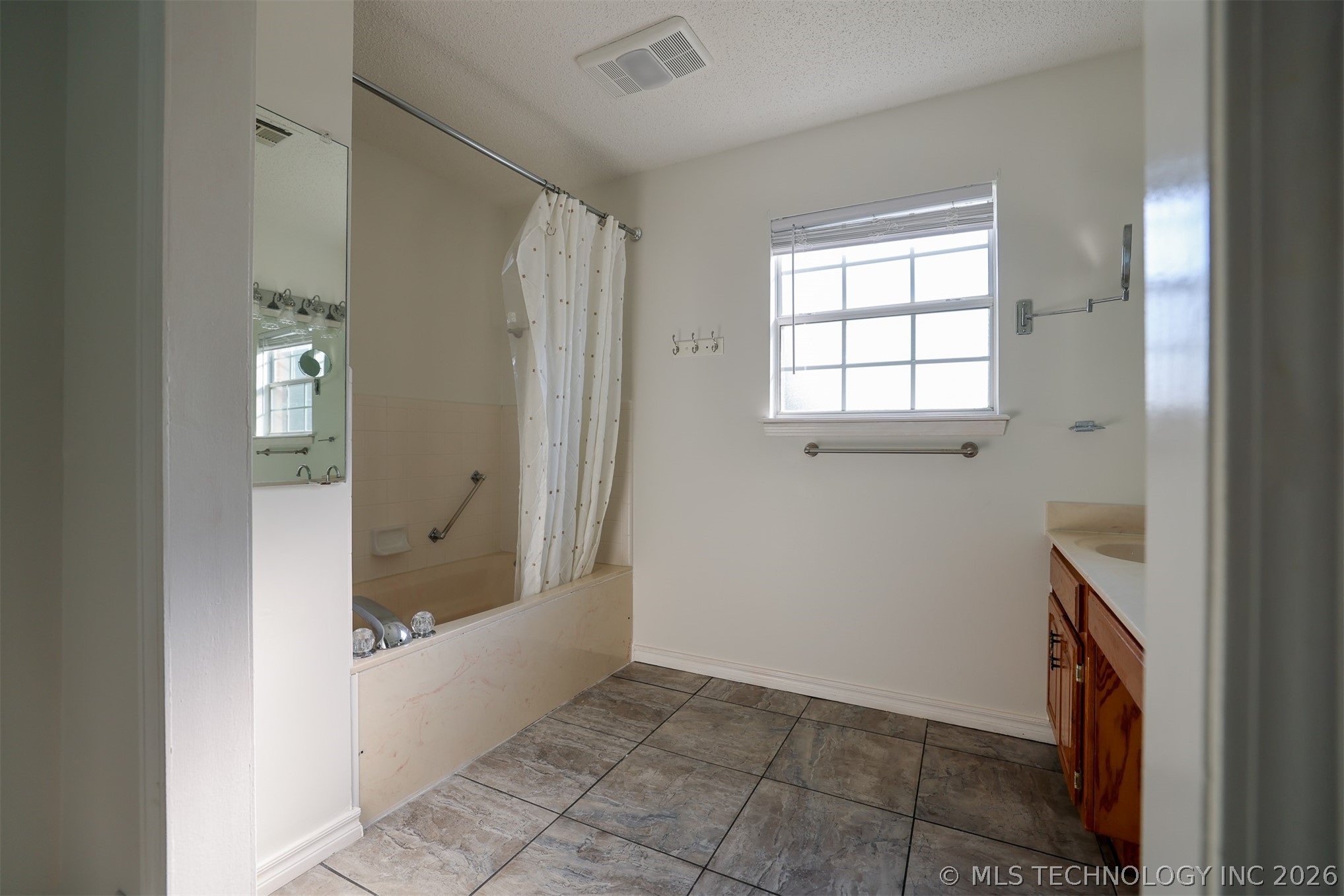 1601 N Detroit Avenue Tulsa OK 74106