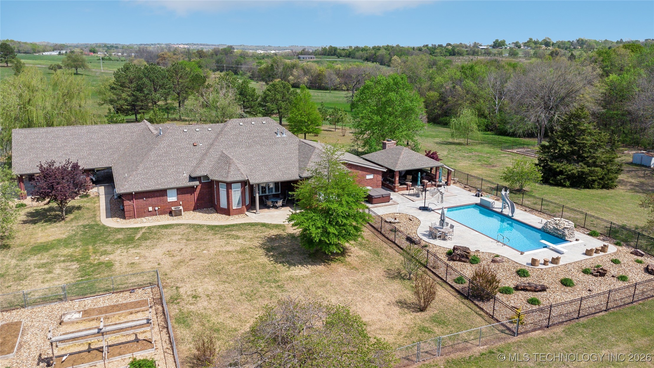 2372 Fox Street Tahlequah OK 74464