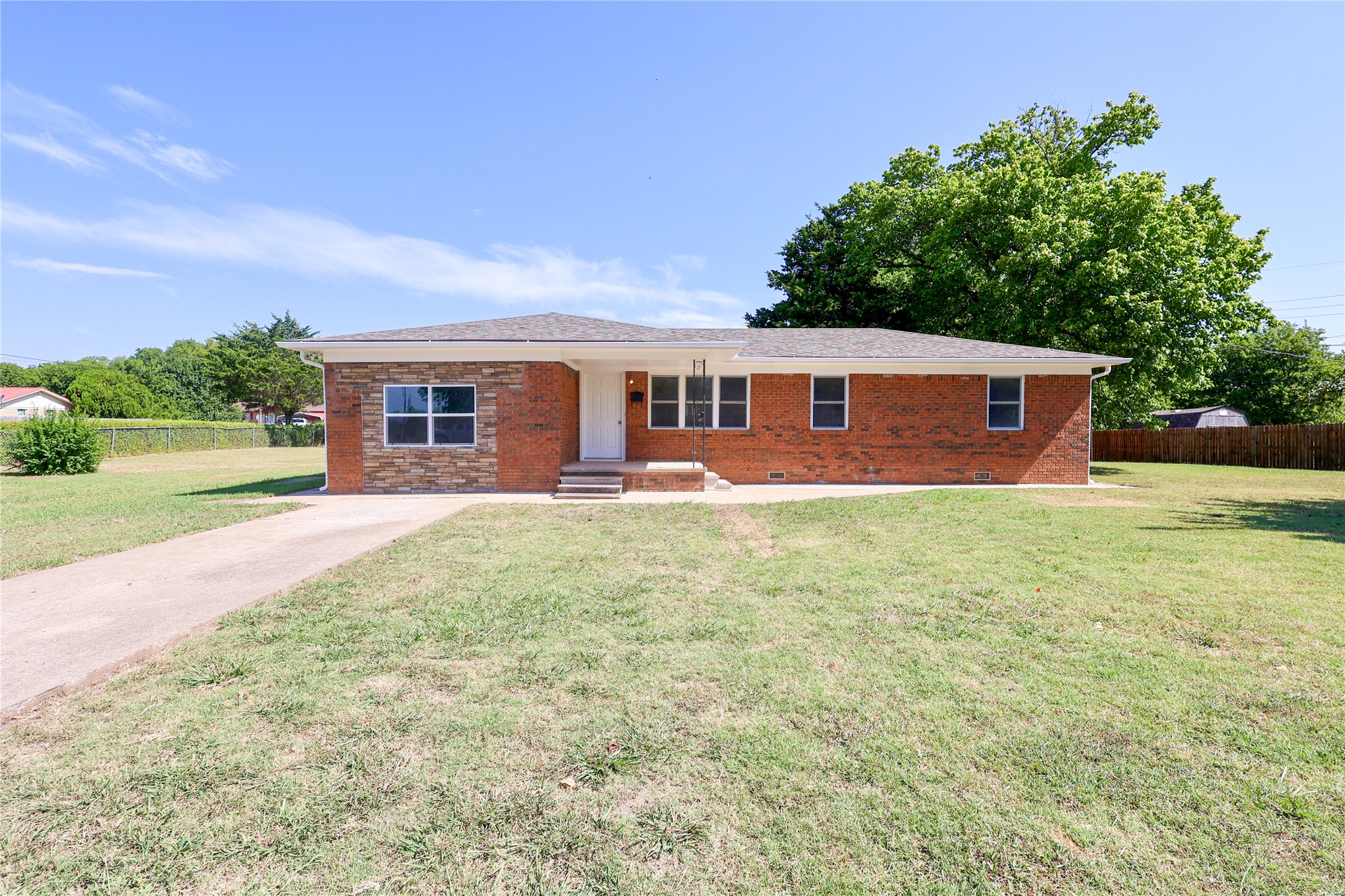 1324 Red Bud Drive Sulphur OK 73086