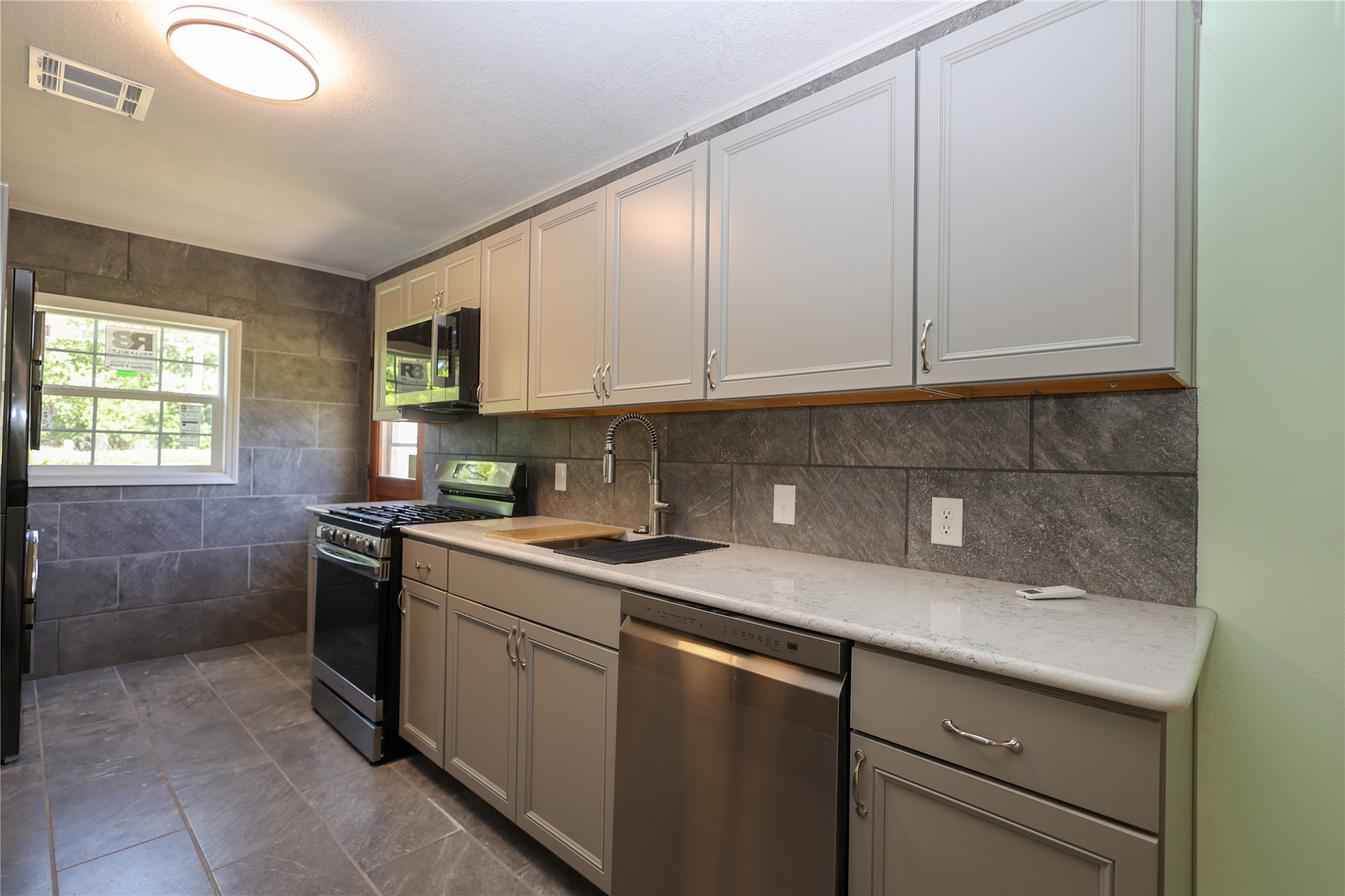 1324 Red Bud Drive Sulphur OK 73086