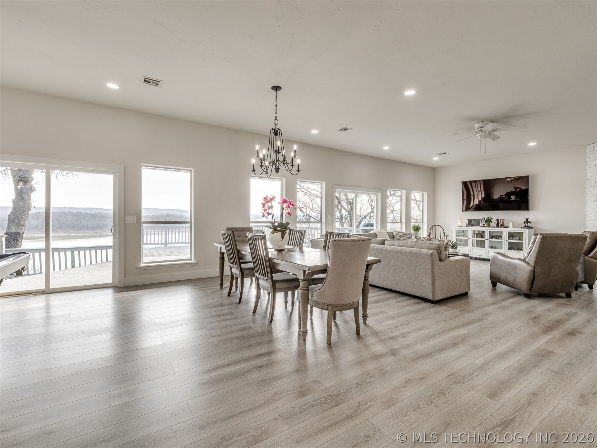218 Nakomis Circle Canadian OK 74425