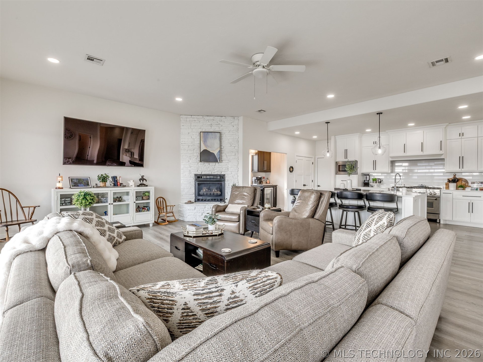 218 Nakomis Circle Canadian OK 74425