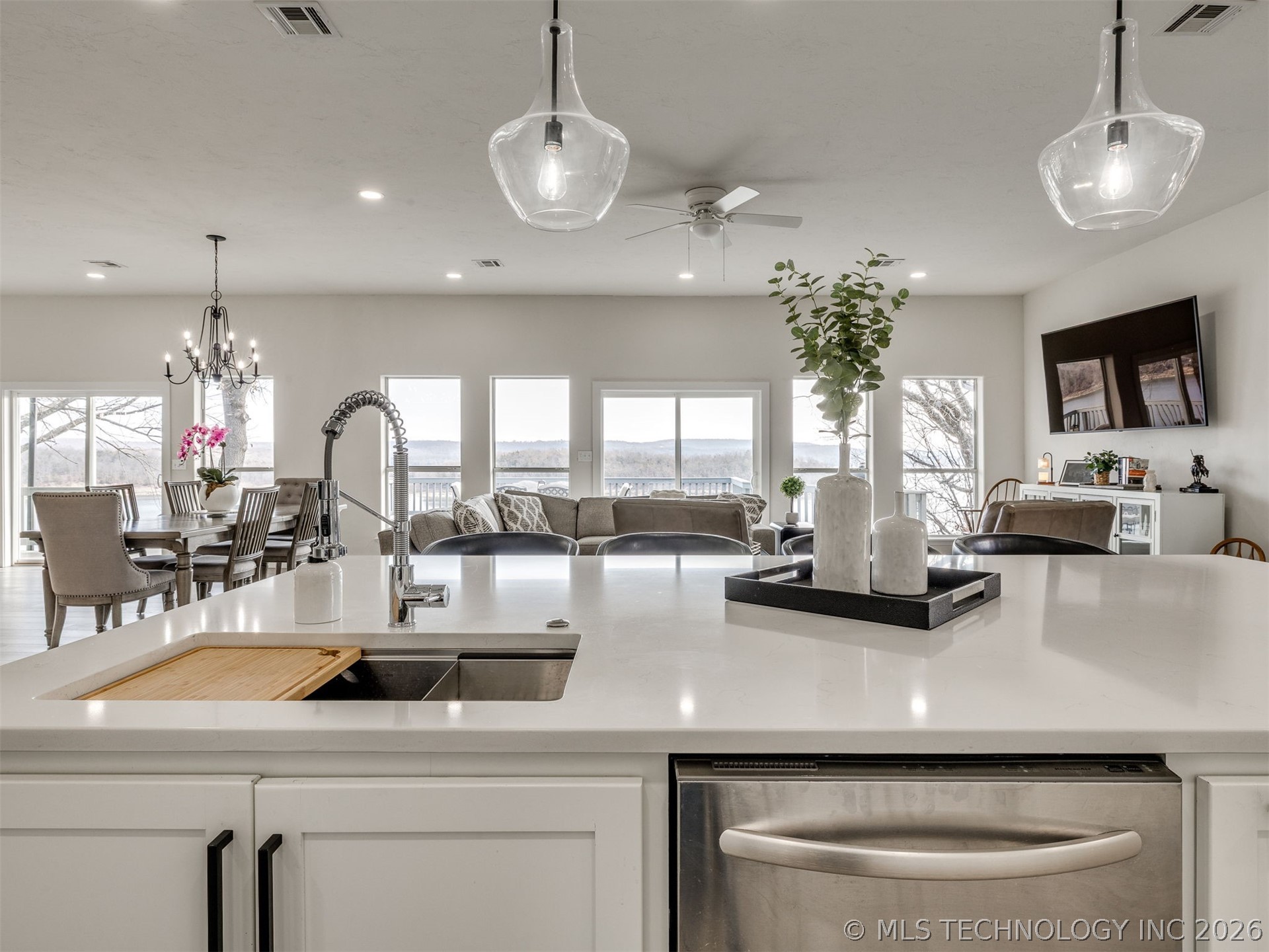 218 Nakomis Circle Canadian OK 74425