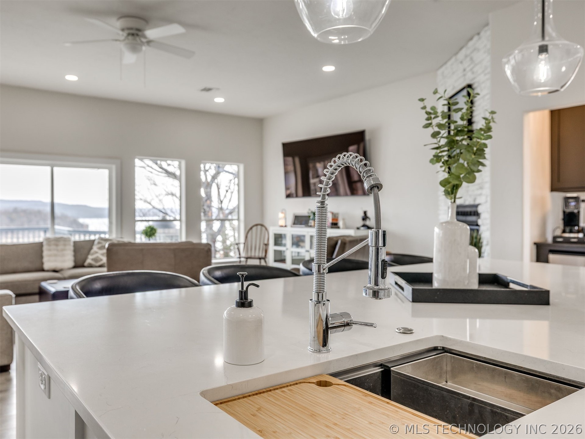 218 Nakomis Circle Canadian OK 74425