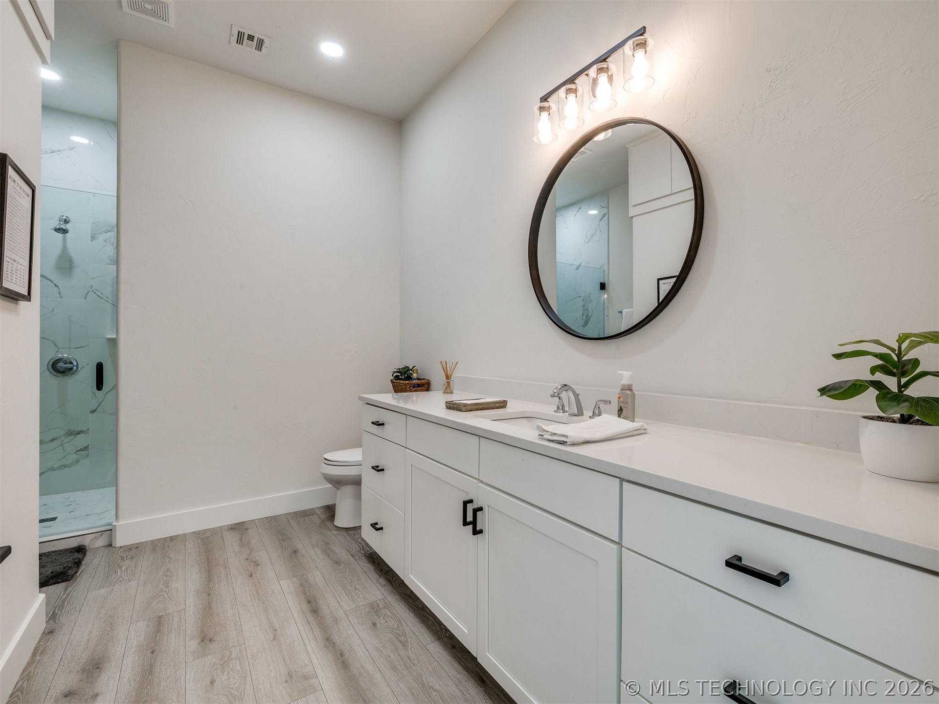 218 Nakomis Circle Canadian OK 74425
