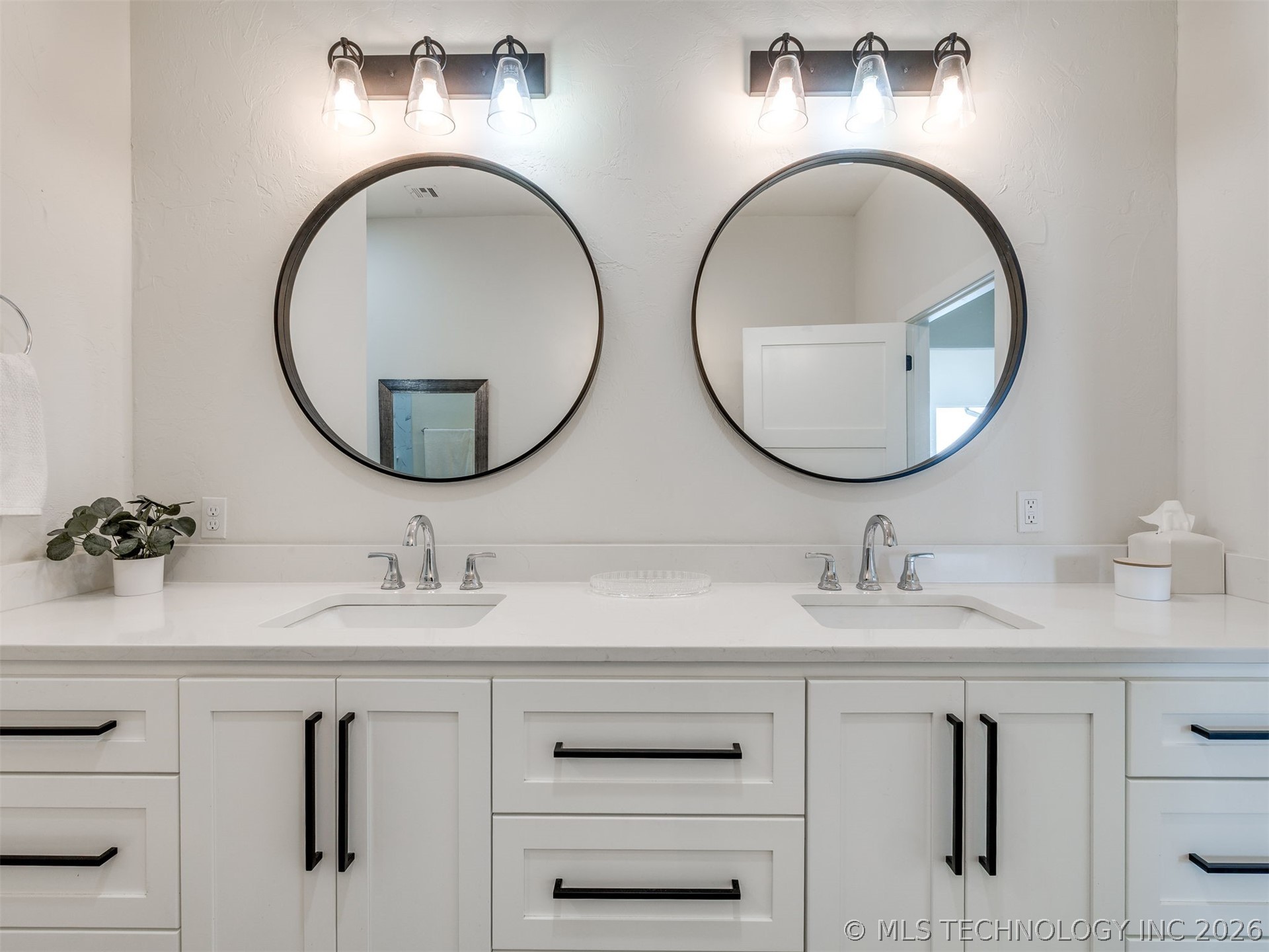 218 Nakomis Circle Canadian OK 74425