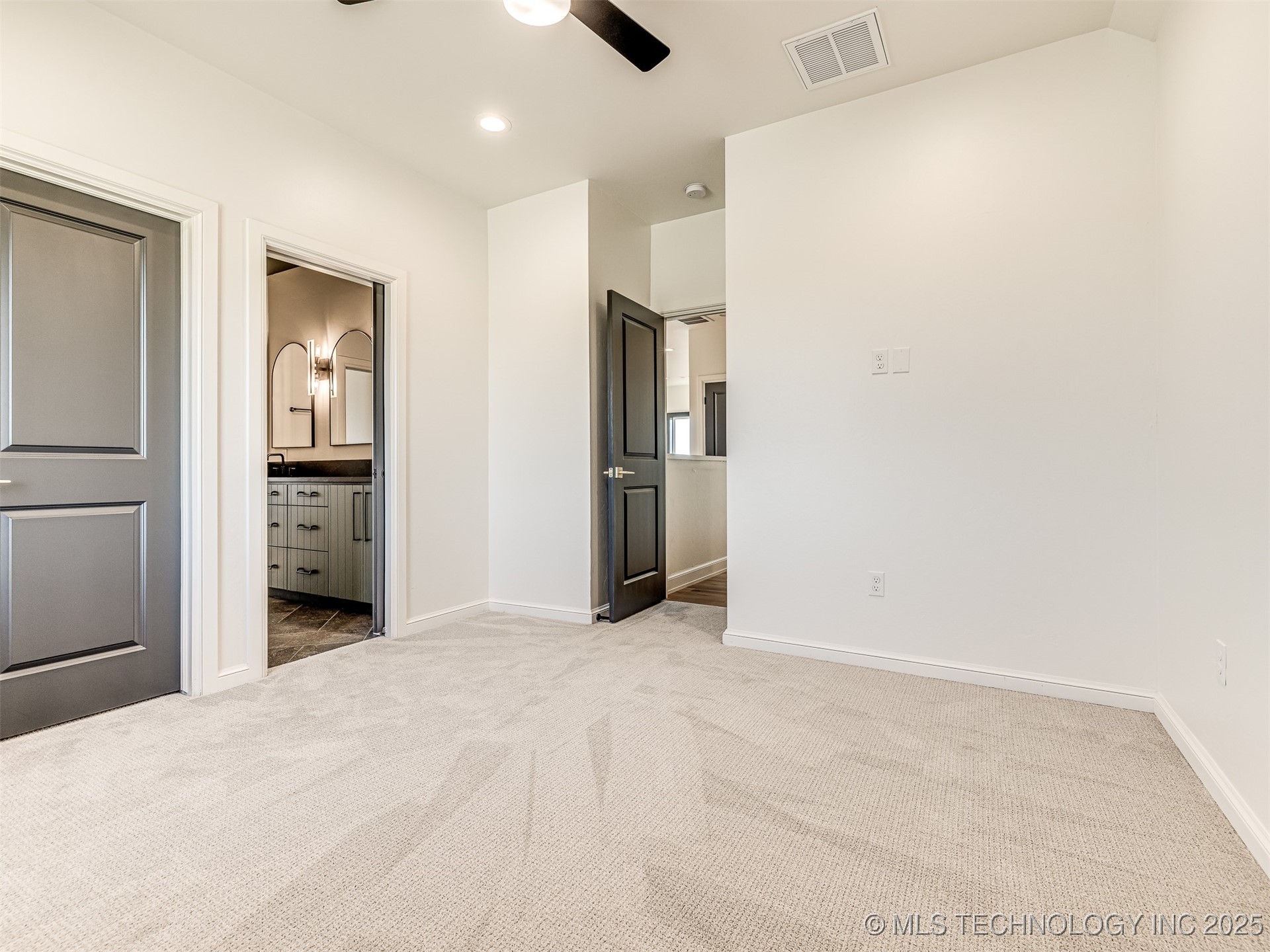 12165 Sunrise Ridge Loop Kingston OK 73439