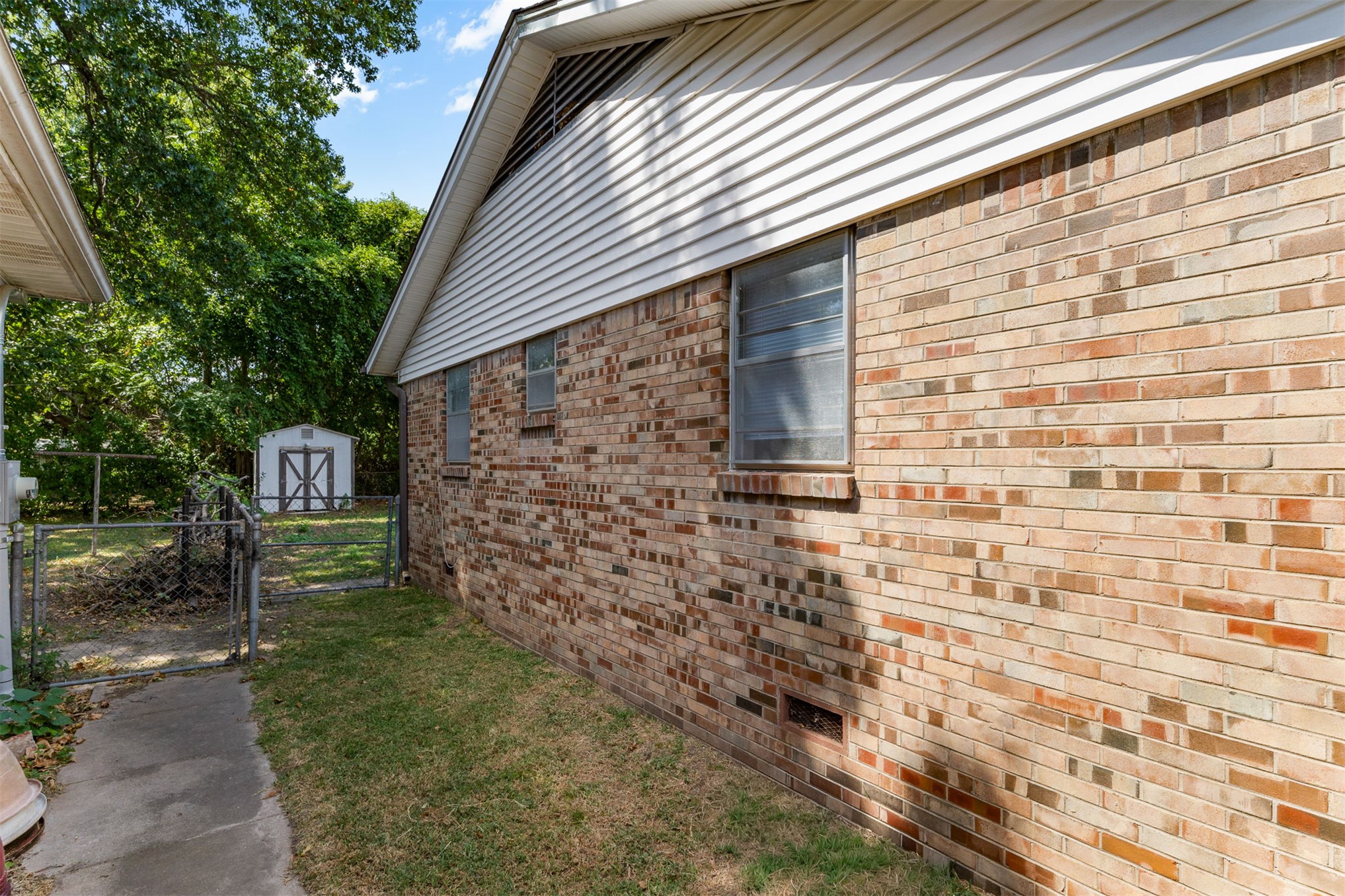 5322 S Rockford Avenue Tulsa OK 74105