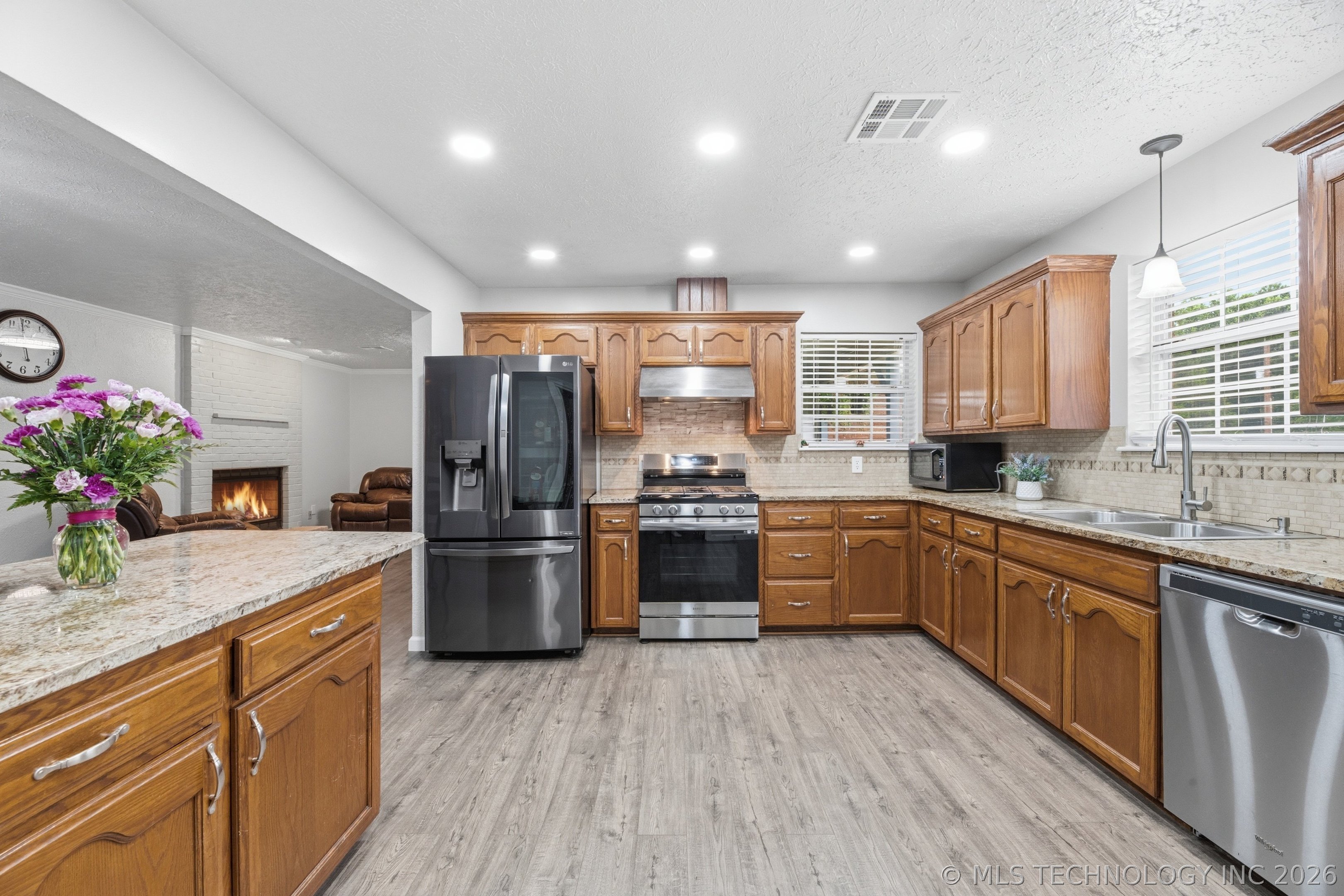 28355 E 2nd Street Catoosa OK 74015
