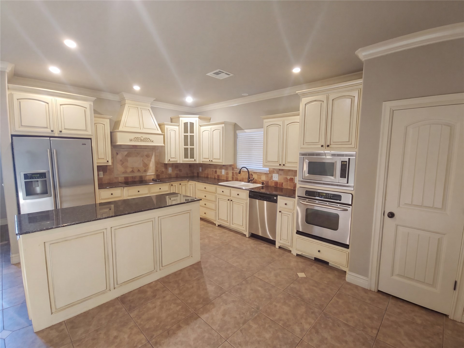 3908 N Pine Avenue Broken Arrow OK 74012