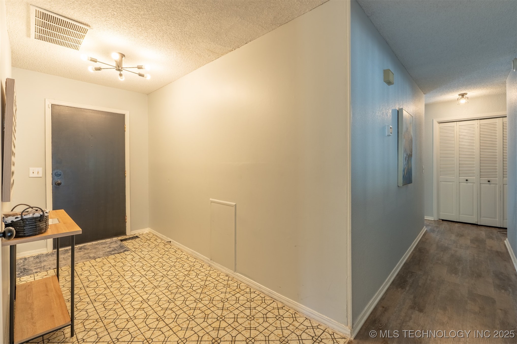 8104 S Quebec Avenue Tulsa OK 74137