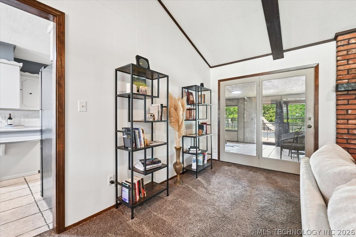 814 Sunset Strip Miami OK 74354