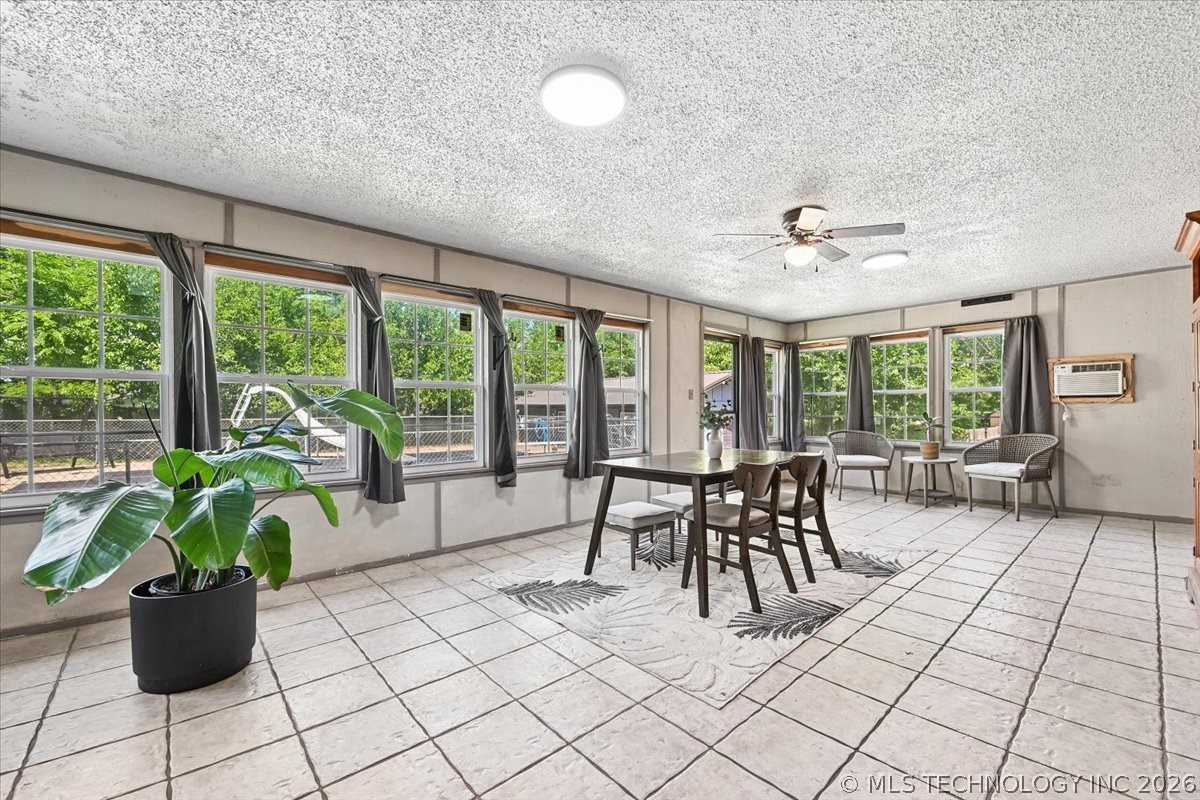 814 Sunset Strip Miami OK 74354