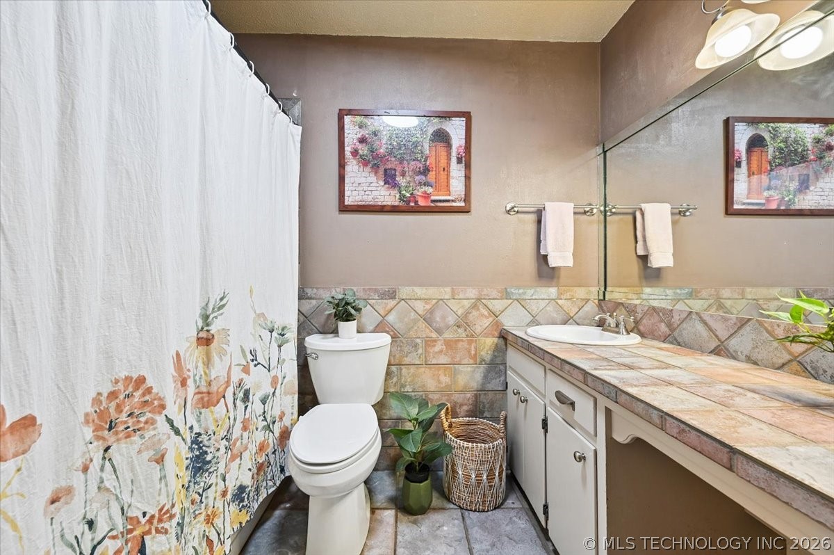 814 Sunset Strip Miami OK 74354