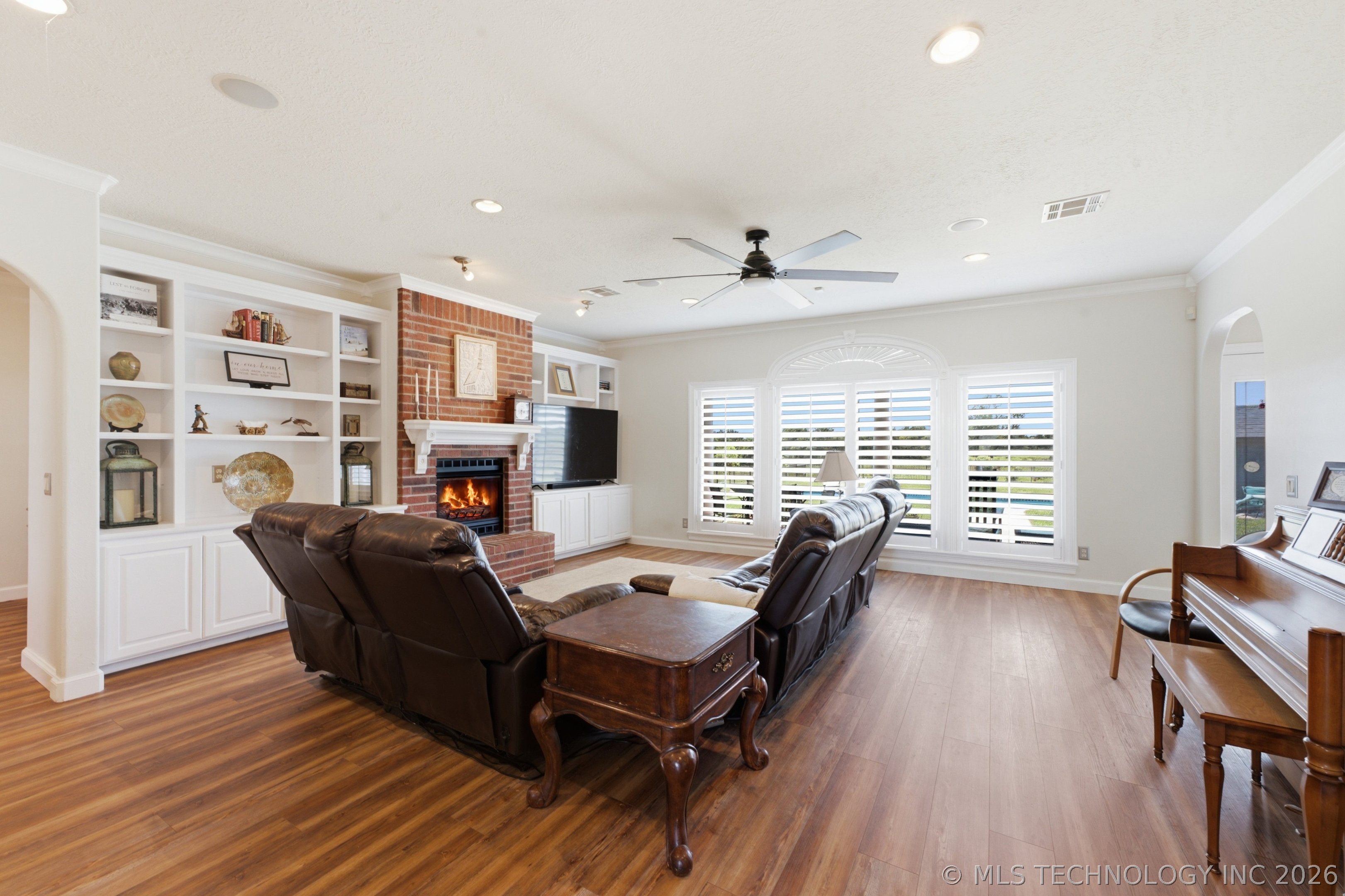 3315 E Ridgewood Drive Cushing OK 74023