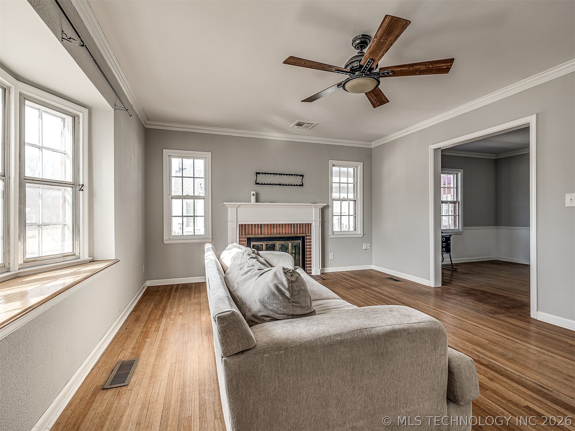 3923 E 11th Place Tulsa OK 74112