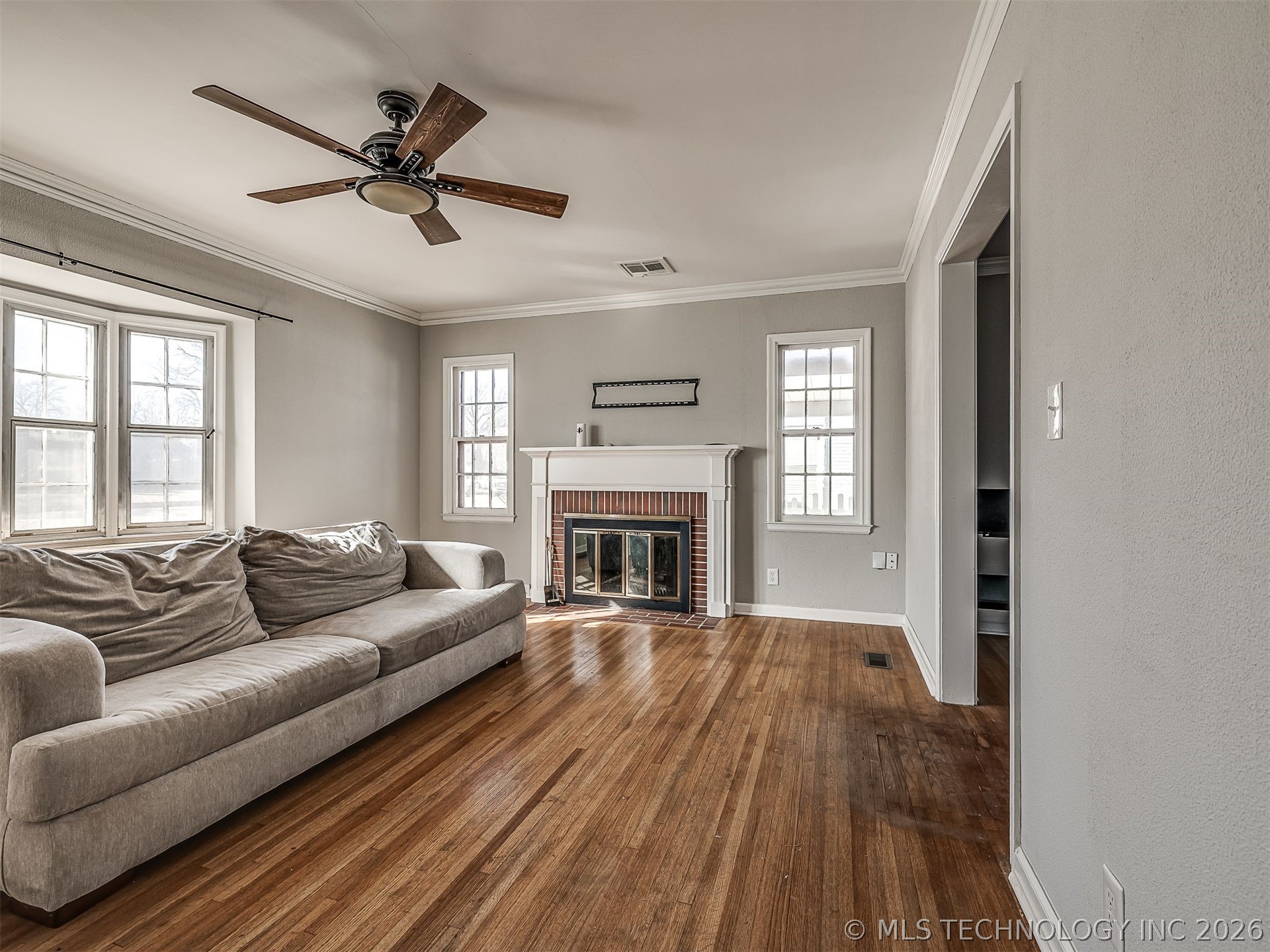 3923 E 11th Place Tulsa OK 74112