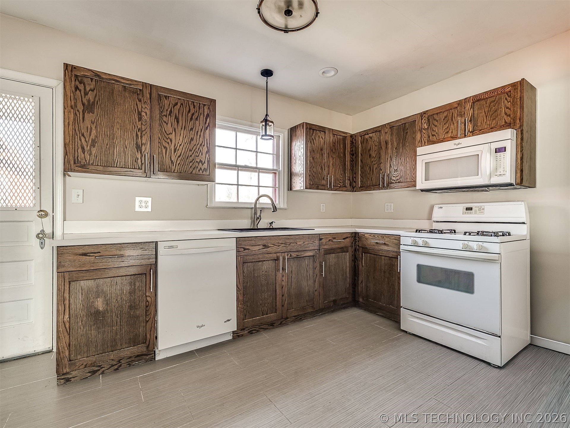 3923 E 11th Place Tulsa OK 74112