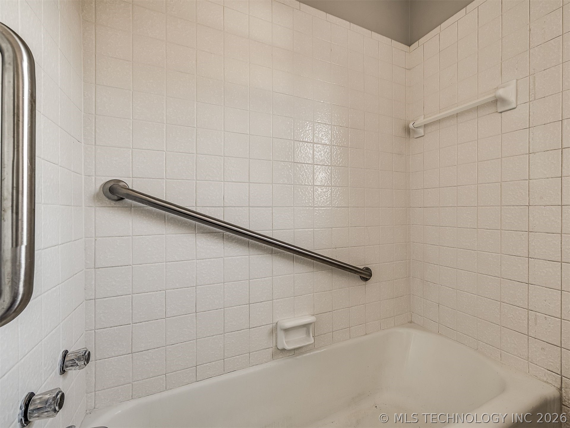 3923 E 11th Place Tulsa OK 74112