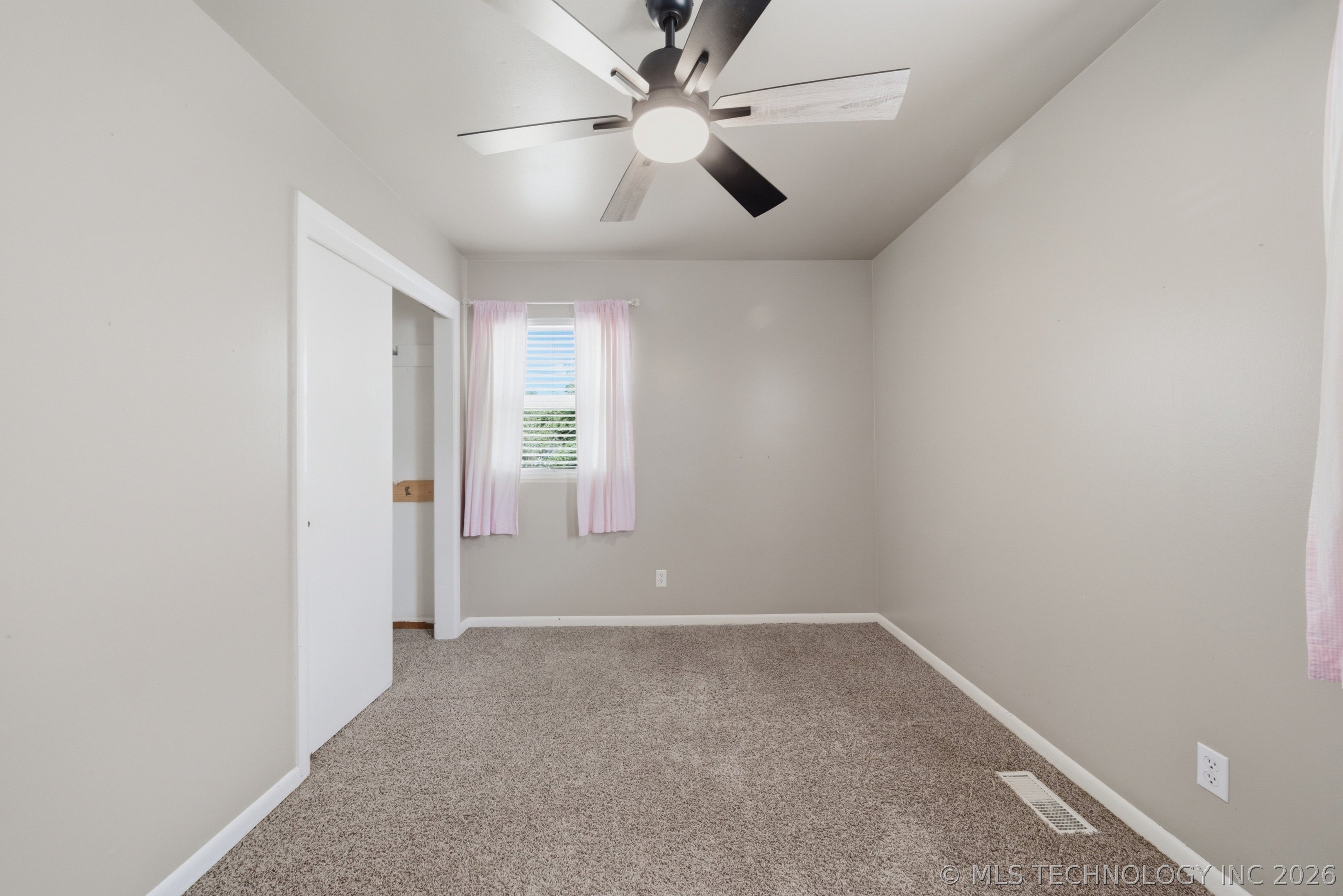 733 N Moccasin Street Sapulpa OK 74066