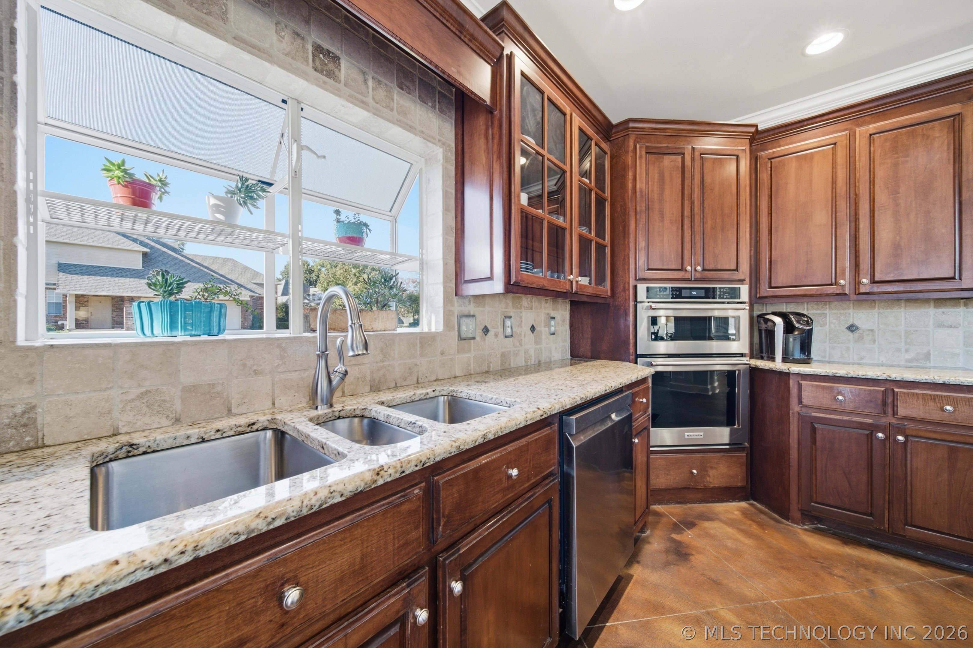 6017 W Phoenix Court Broken Arrow OK 74011