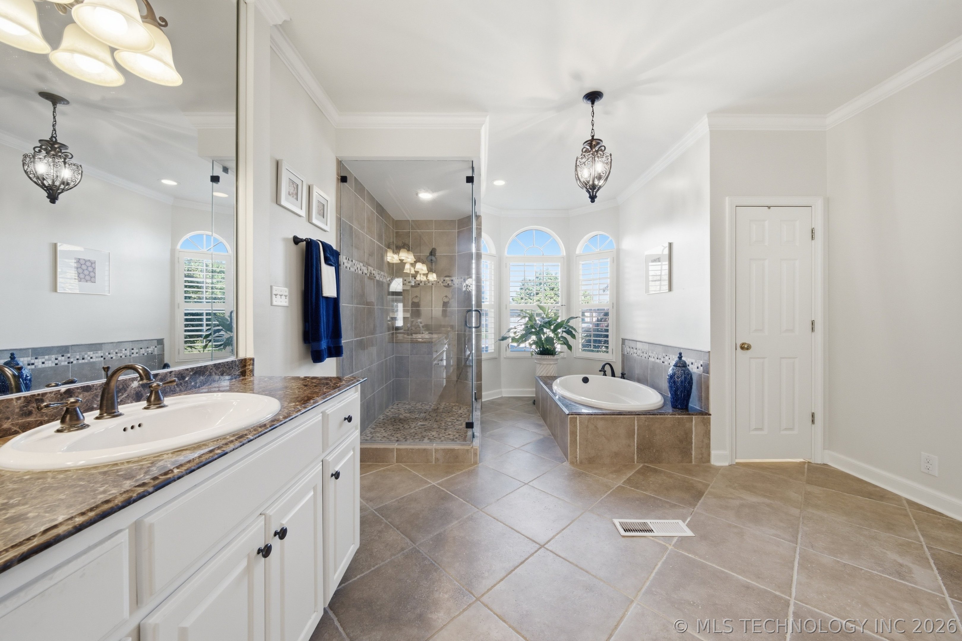 6017 W Phoenix Court Broken Arrow OK 74011