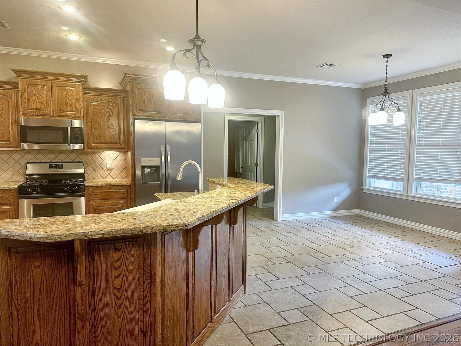 605 S Oak Avenue Tahlequah OK 74464