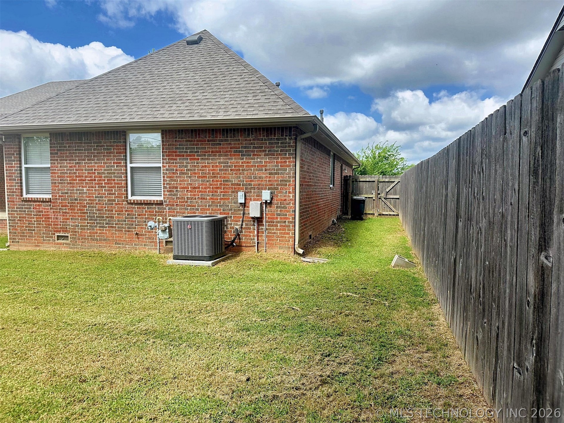 605 S Oak Avenue Tahlequah OK 74464