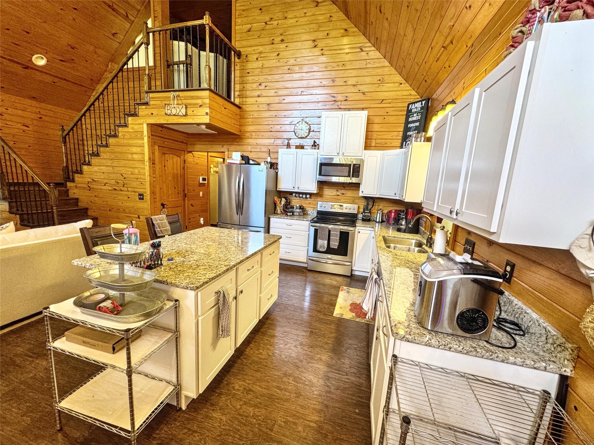 33473 Highway 82 Cookson OK 74427