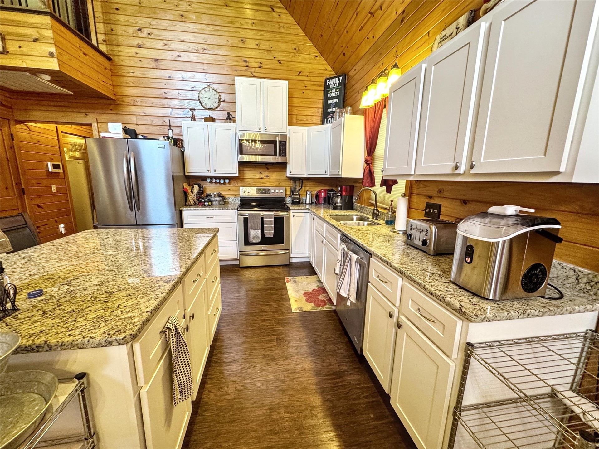 33473 Highway 82 Cookson OK 74427