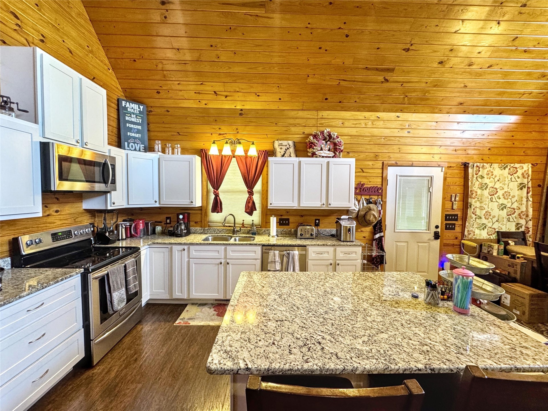 33473 Highway 82 Cookson OK 74427