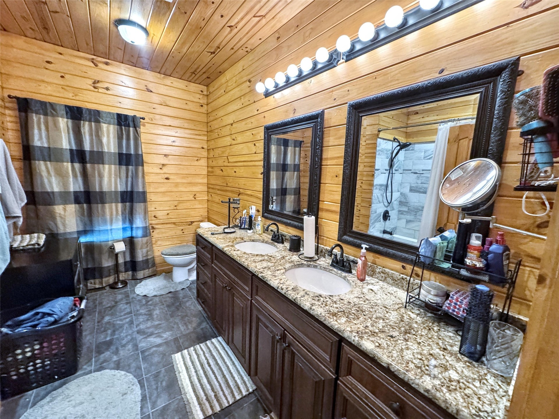 33473 Highway 82 Cookson OK 74427