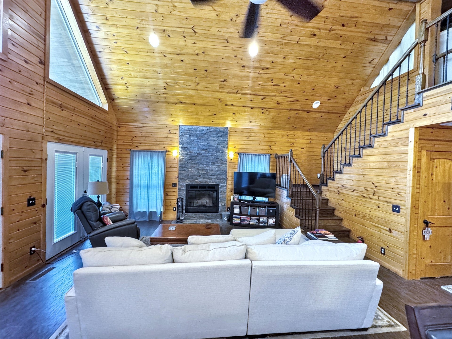 33473 Highway 82 Cookson OK 74427