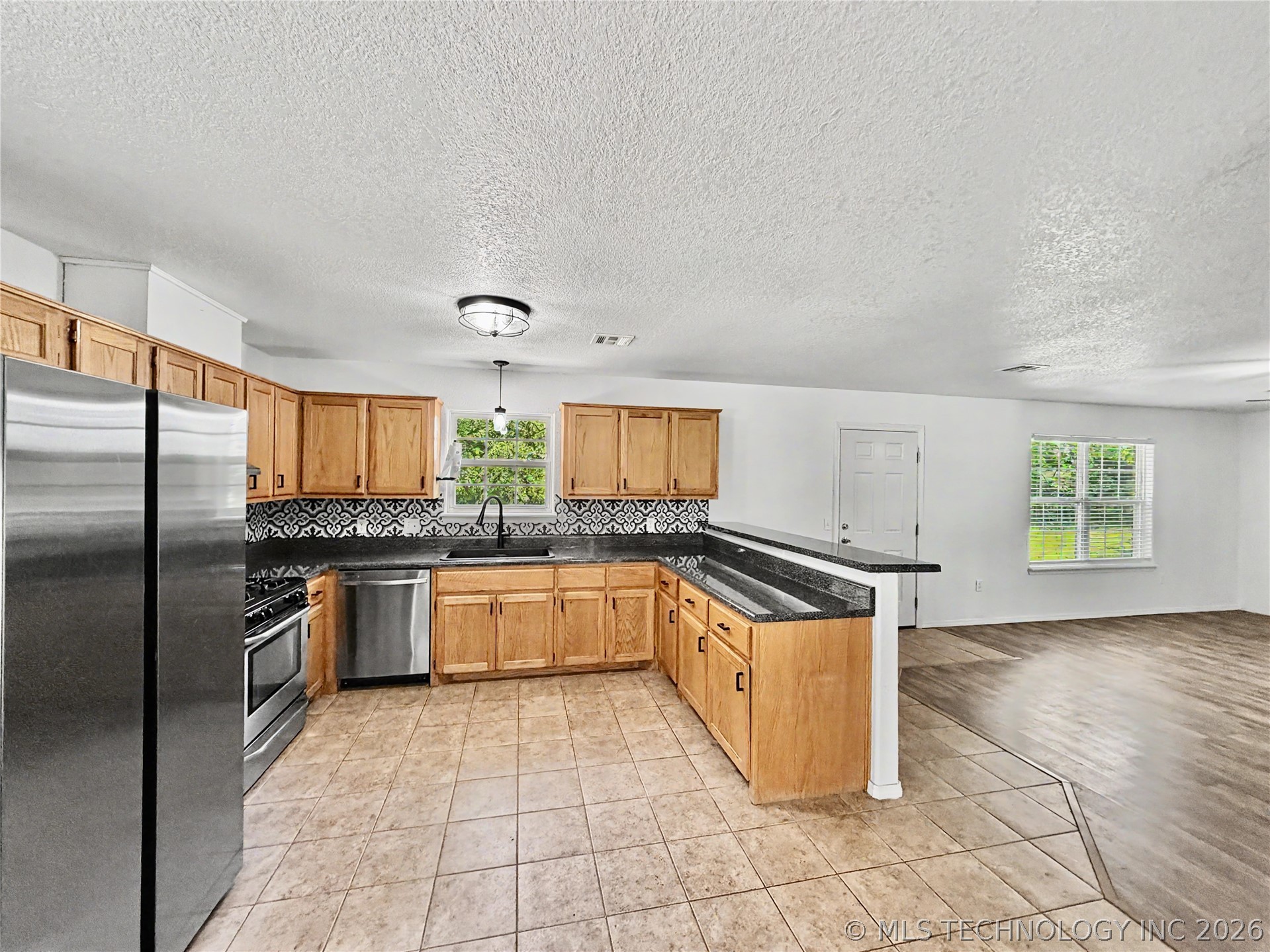 25607 S Pin Oak Drive Tahlequah OK 74464