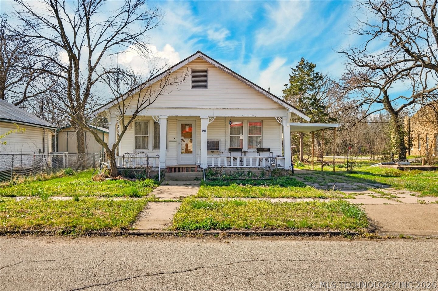 906 E 9th Street Pawhuska OK 74056