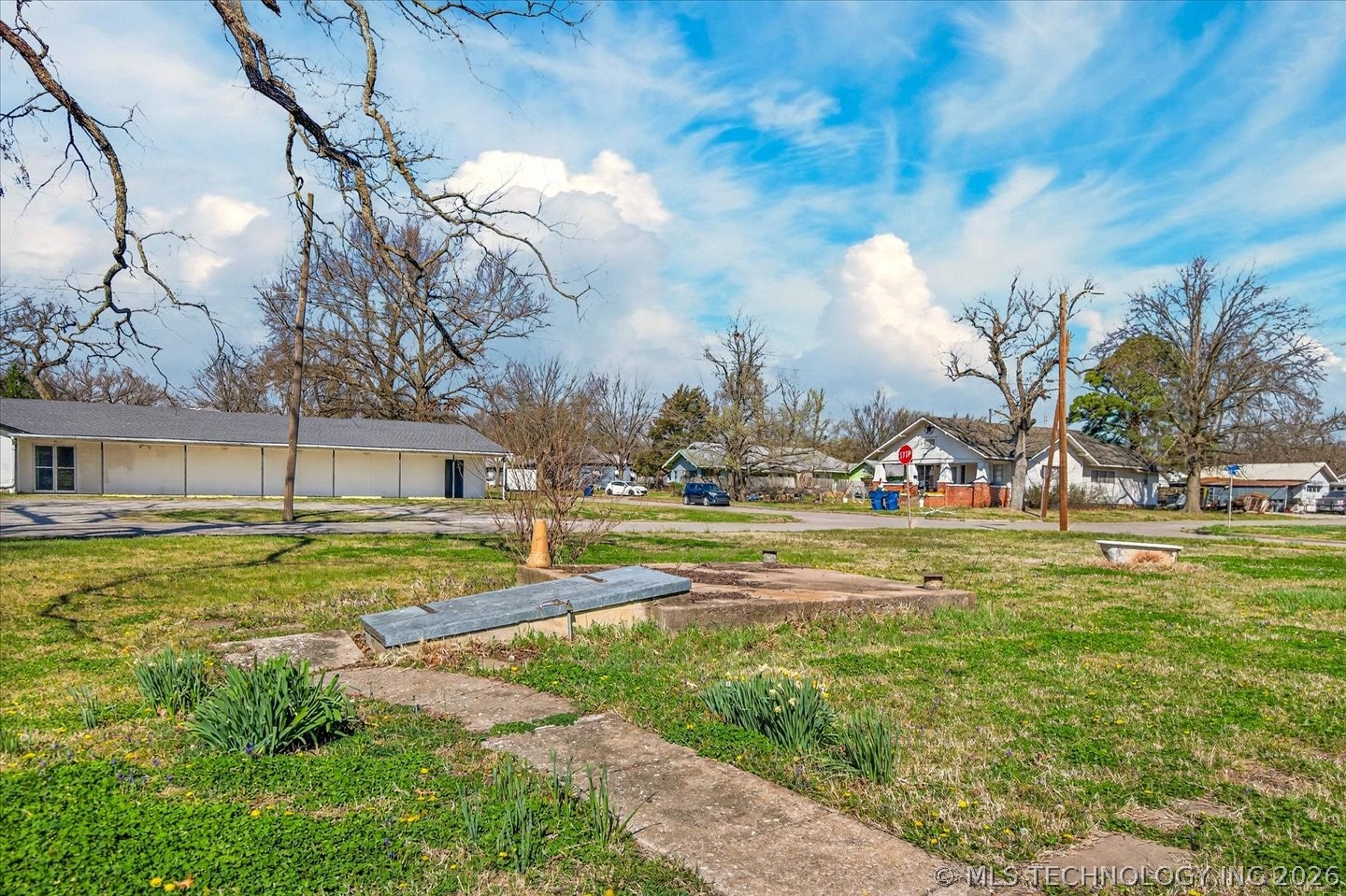 906 E 9th Street Pawhuska OK 74056
