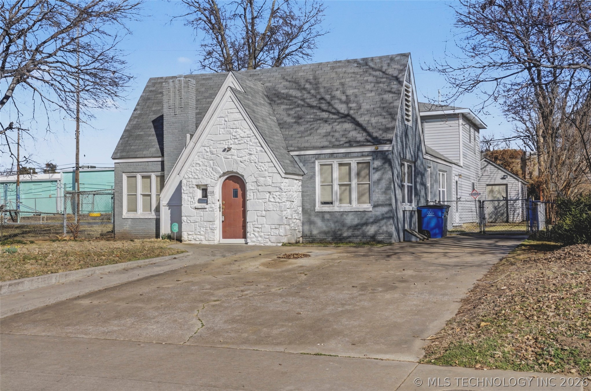1231 S Gary Place Tulsa OK 74104