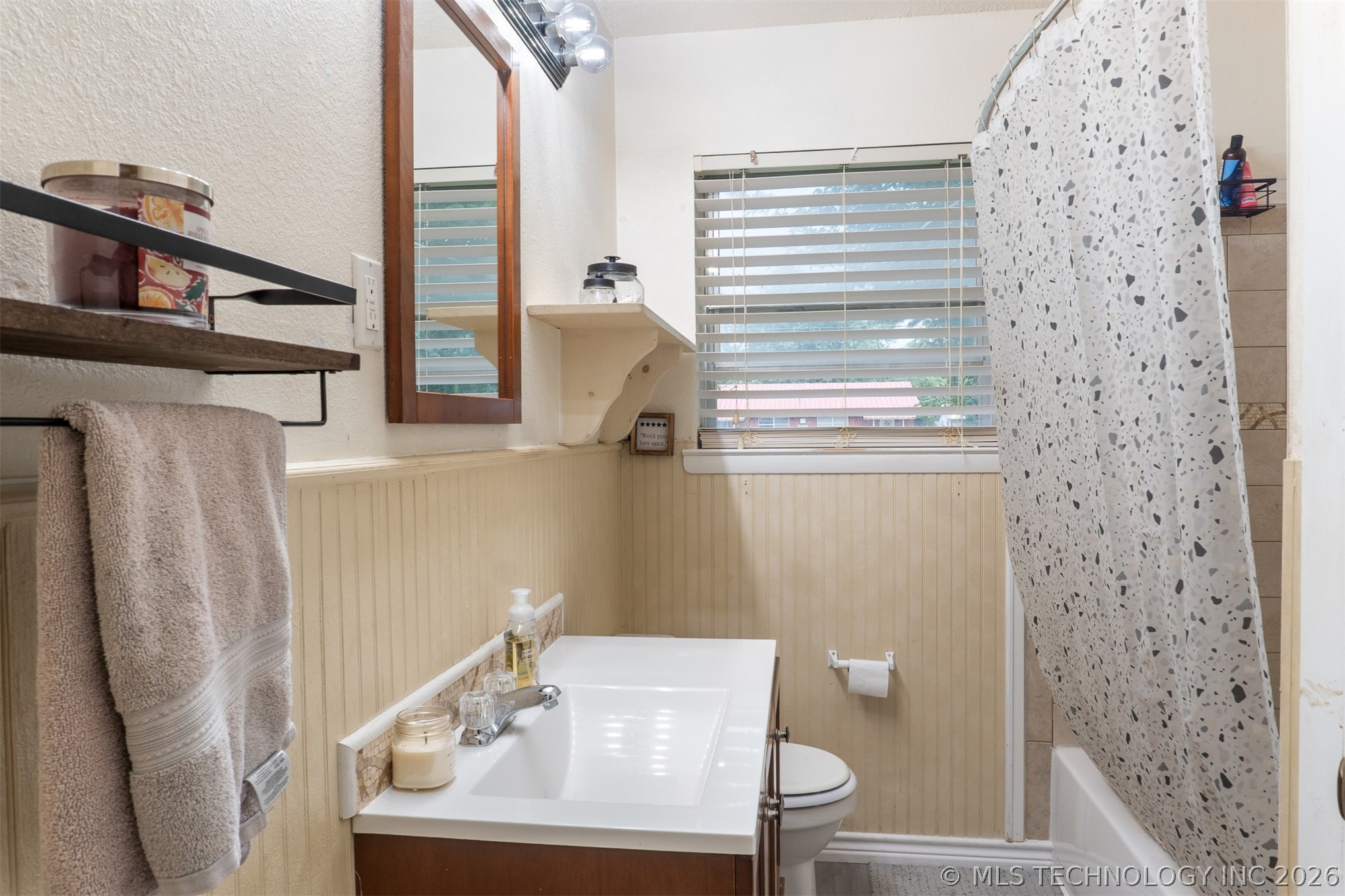 703 Mccarley Colbert OK 74733