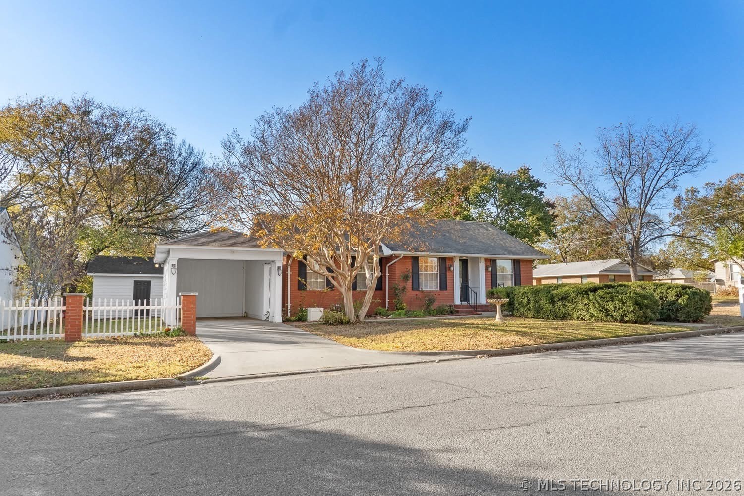 923 N 12th Avenue Durant OK 74701