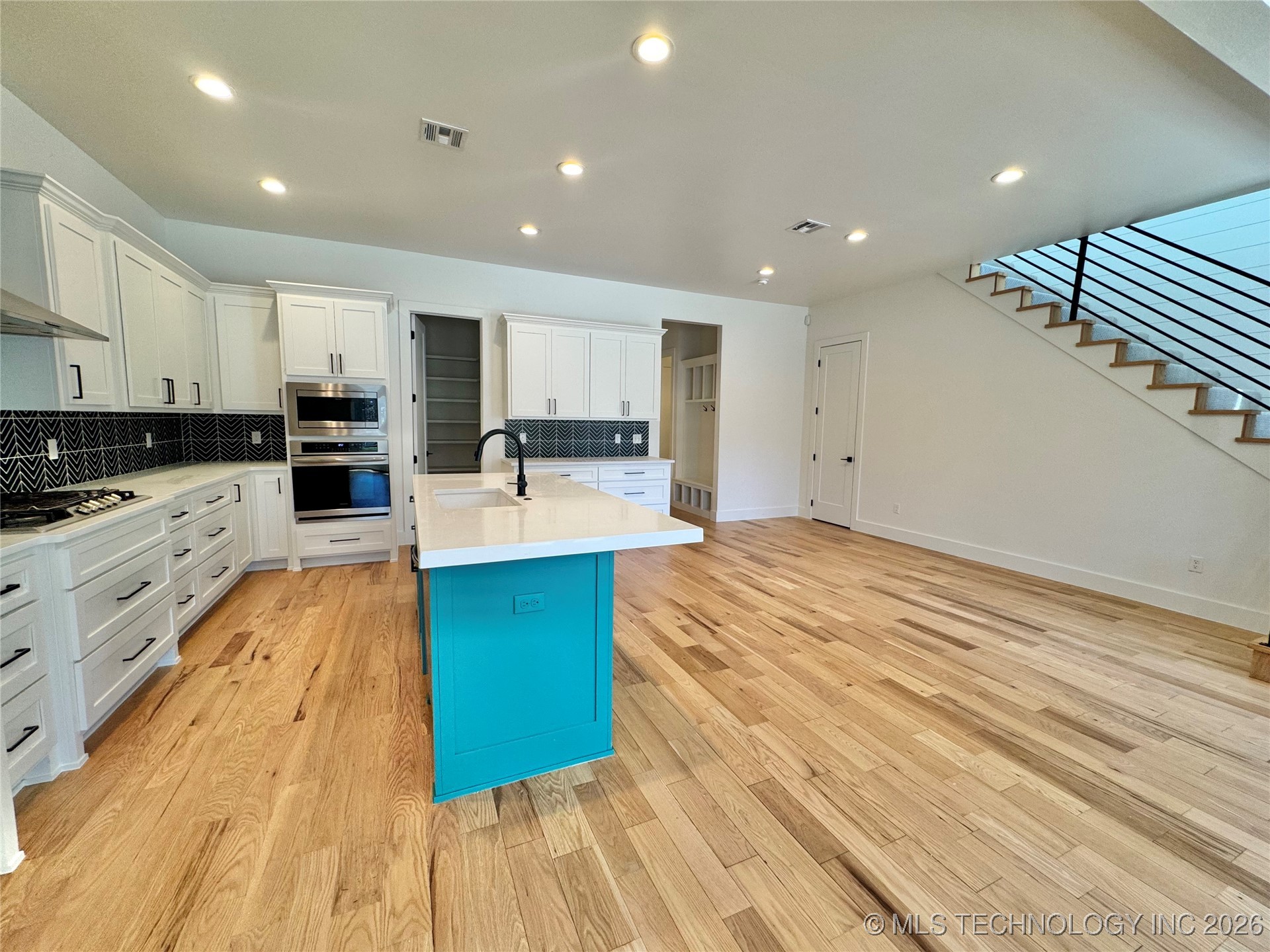 913 E 37th Street S Tulsa OK 74105