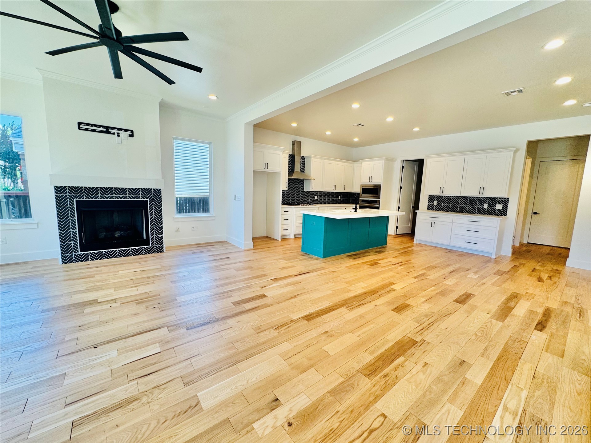 913 E 37th Street S Tulsa OK 74105