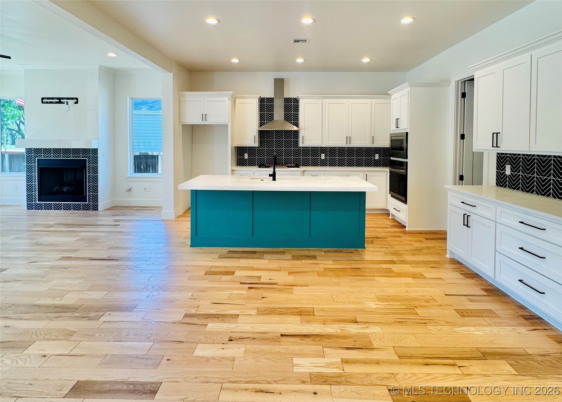 913 E 37th Street S Tulsa OK 74105